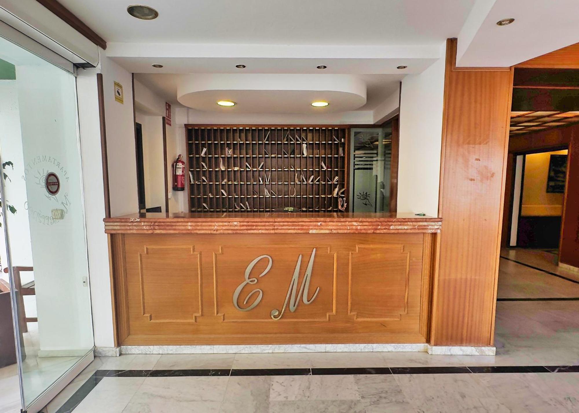 Mediterraneo 508. Fantastic Studio On The Beachfront With Sea Views. Marbella Exterior photo