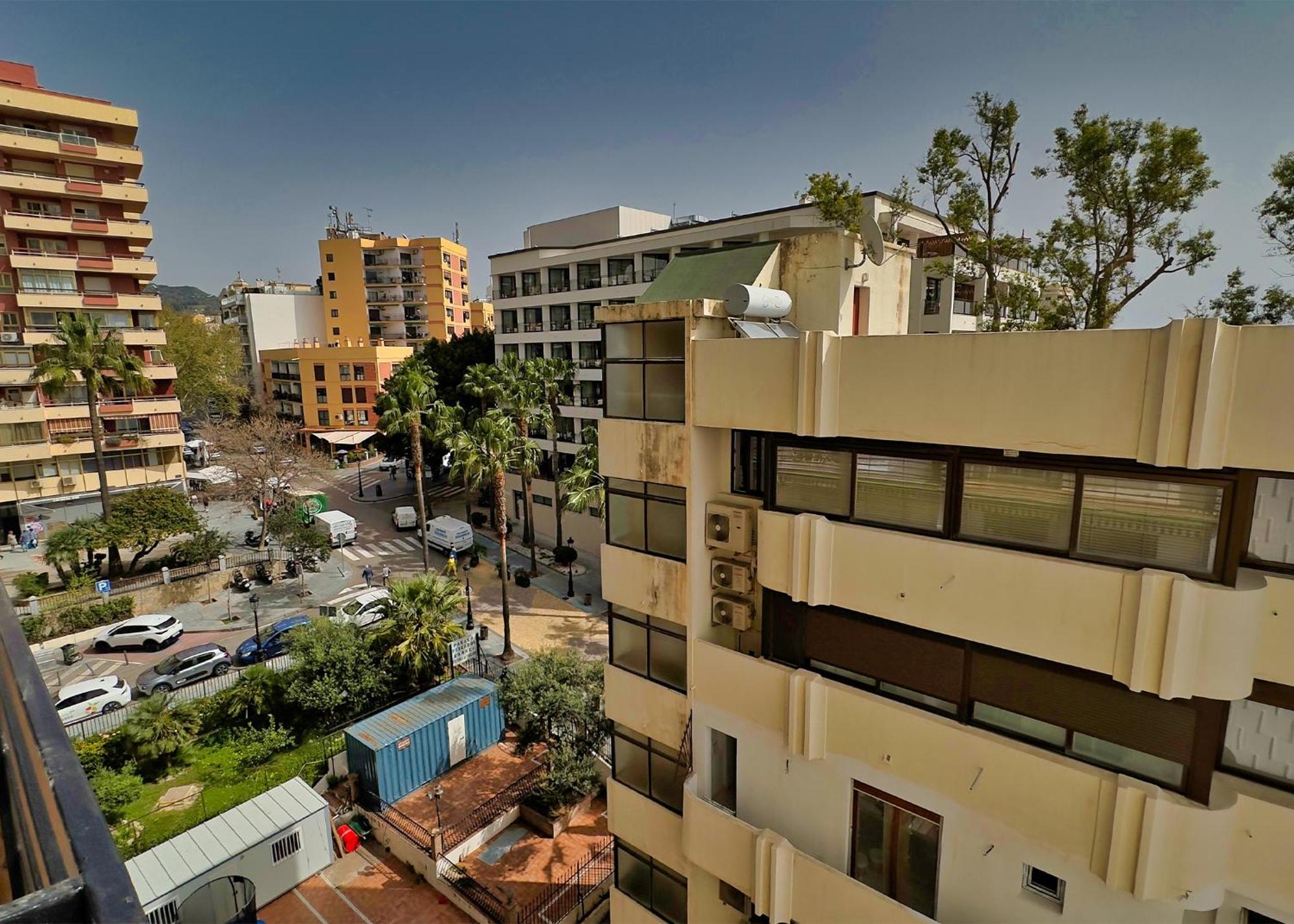 Mediterraneo 508. Fantastic Studio On The Beachfront With Sea Views. Marbella Exterior photo